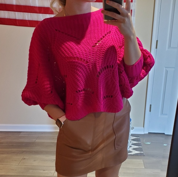 Elodie Sweaters - Cropped Elodie HOT Pink sweater. NWOT. Size S.